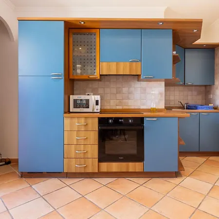 Rooftop One Bedroom Near Train Station In * Menton
